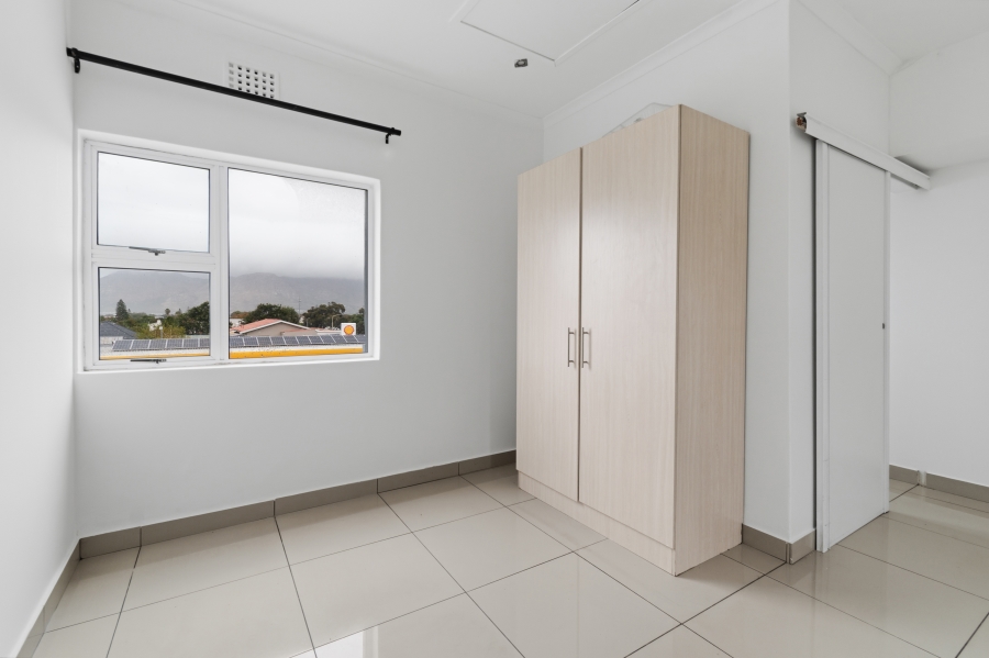 1 Bedroom Property for Sale in Heathfield Western Cape